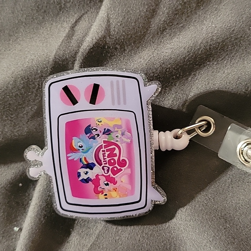 Badge reel